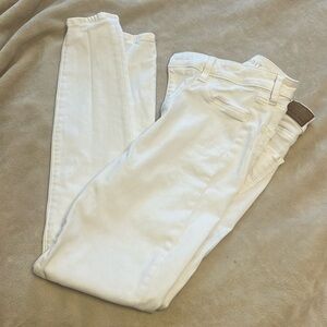 white american eagle skinny jeans
